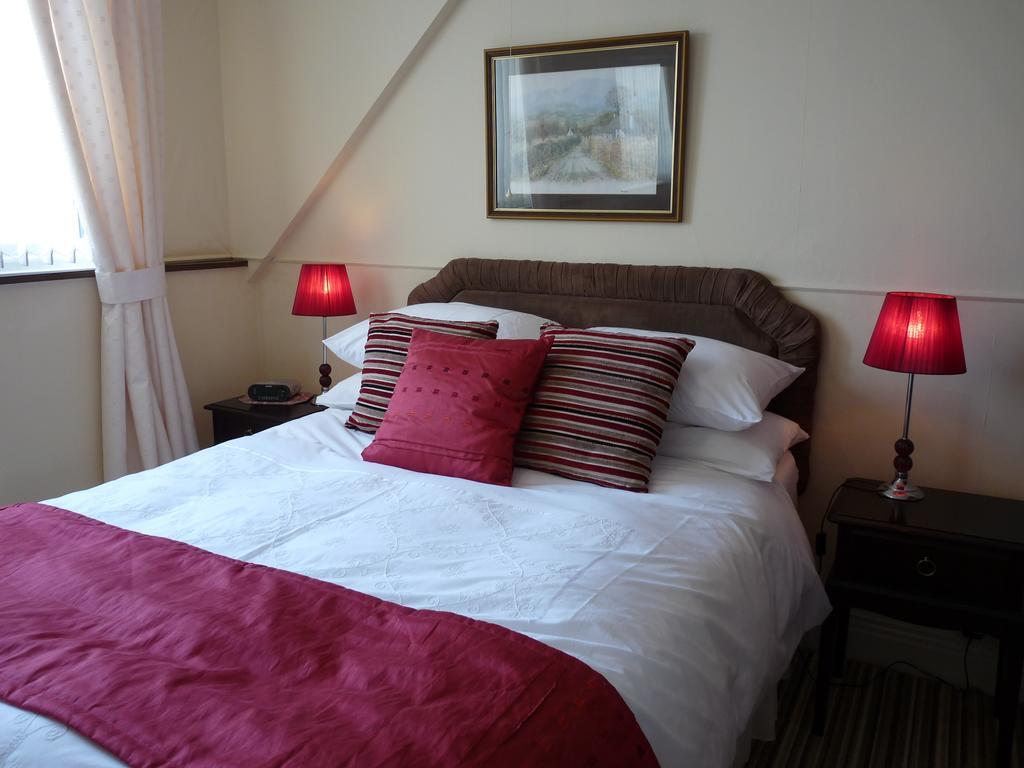 لاندودنو Cornerways Guest House المظهر الخارجي الصورة