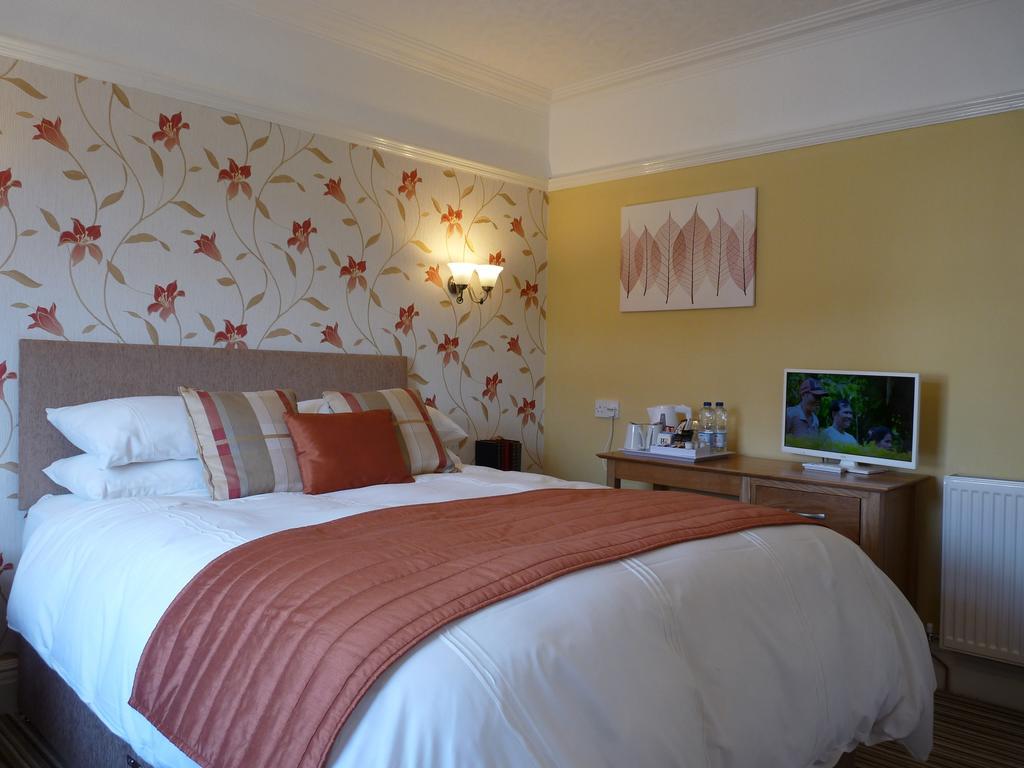 لاندودنو Cornerways Guest House المظهر الخارجي الصورة